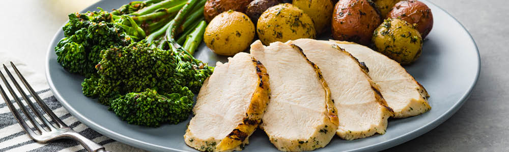 grilled cage free chicken plate